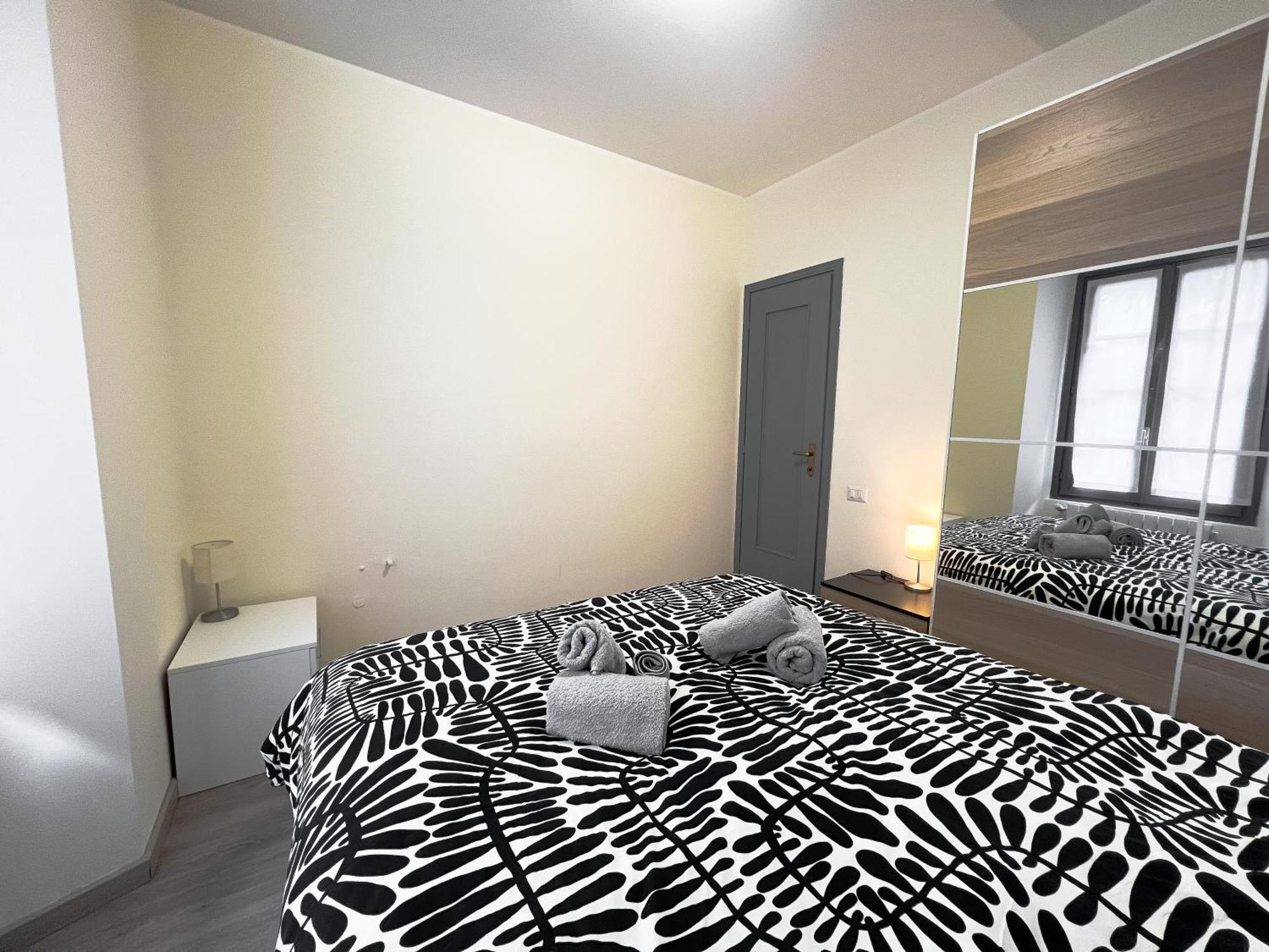Ferienwohnung Cozy Duomo Retreat Como Exterior foto